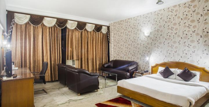 Sarao Hotel Mohali Exterior photo