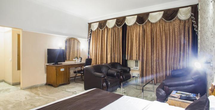 Sarao Hotel Mohali Exterior photo